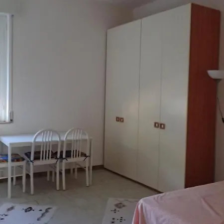 Apartment Near The Riviera *